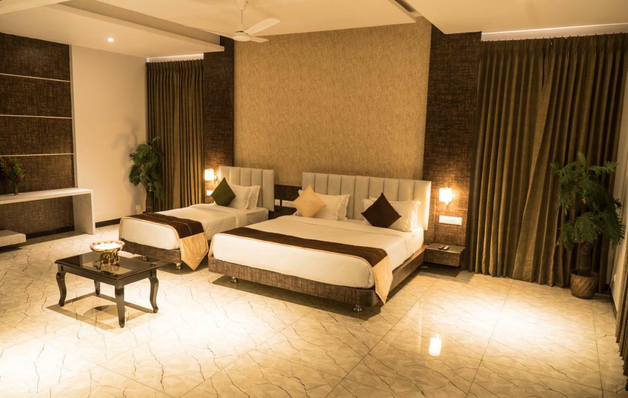 Hotel Mary Land Velankanni Nāgappattinam Kültér fotó