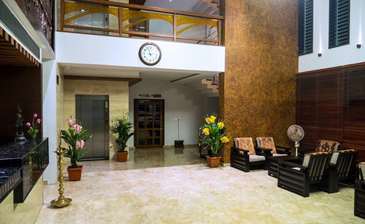 Hotel Mary Land Velankanni Nāgappattinam Kültér fotó